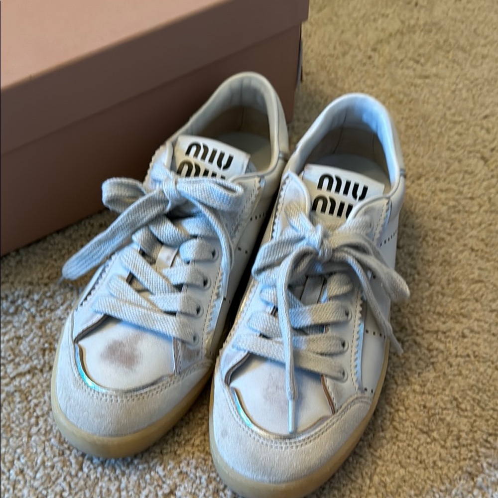 Miu Miu White Sneakers Luxury Low-Top